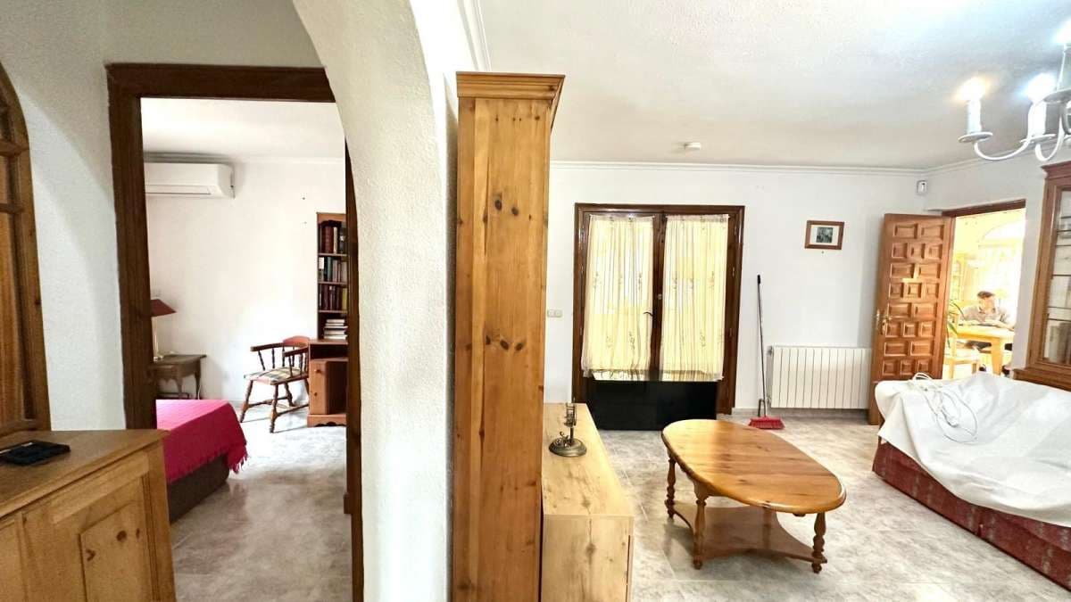 3 bedroom Villa for sale in Torrevieja - € 450,000 (Ref: 9137730)