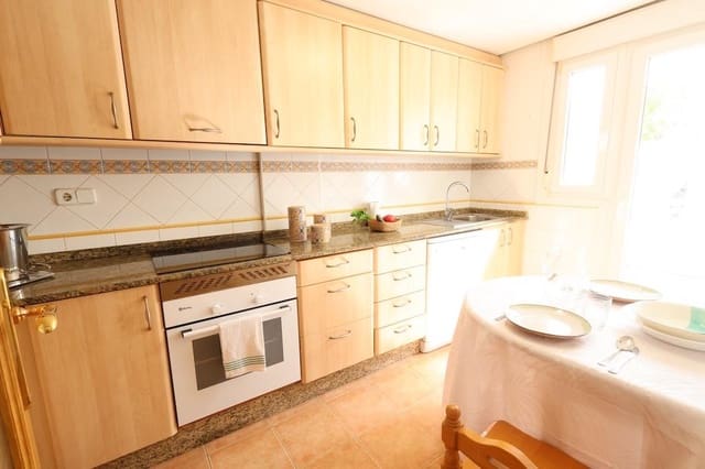 3 soverom Hus til salgs i Orihuela Costa, Orihuela med svømmebasseng garasje - € 390 000 (Ref: 9137732)