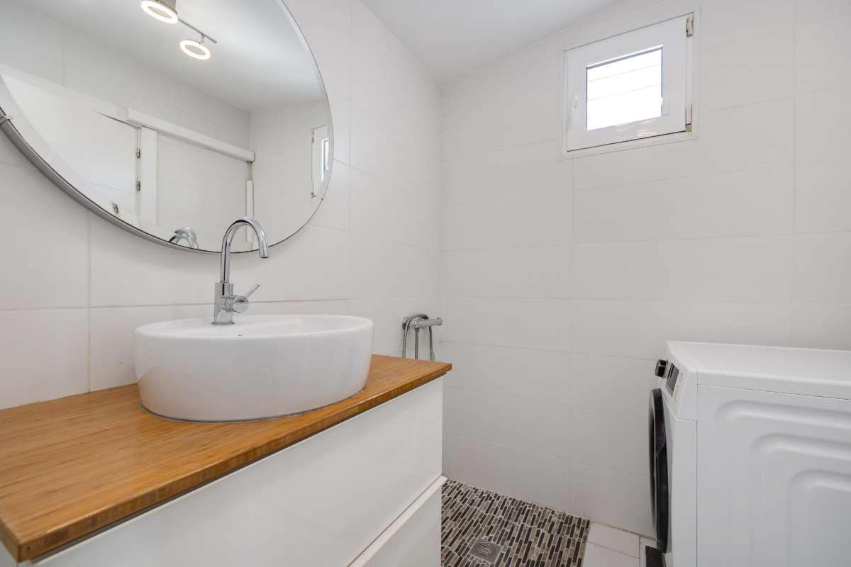 2 bedroom Villa for sale in Torrevieja - € 290,000 (Ref: 9137742)