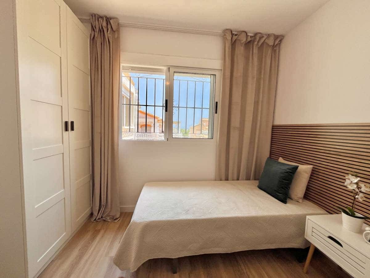 3 soveværelse Byhus til salg i Playa Flamenca - € 288.000 (Ref: 9137752)