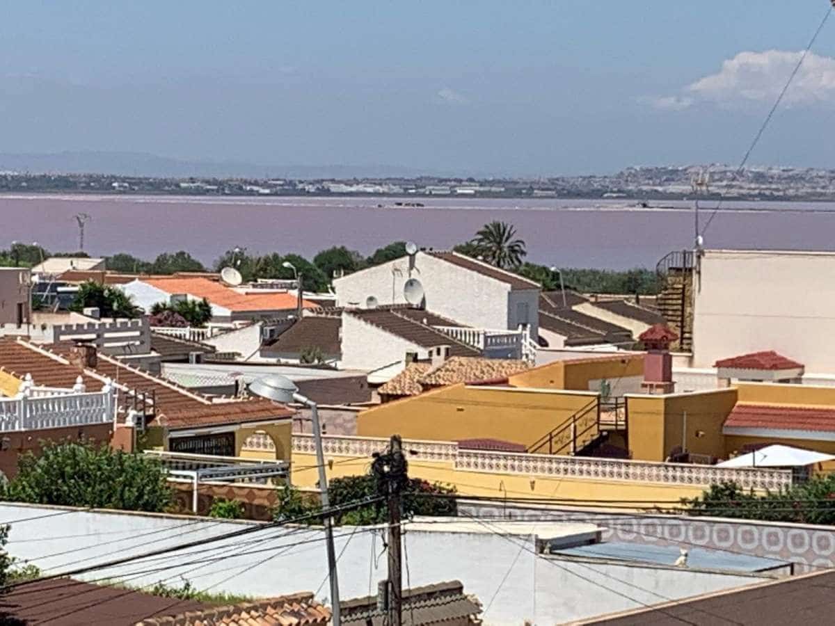 6 bedroom Villa for sale in Torrevieja - € 598,000 (Ref: 9137763)