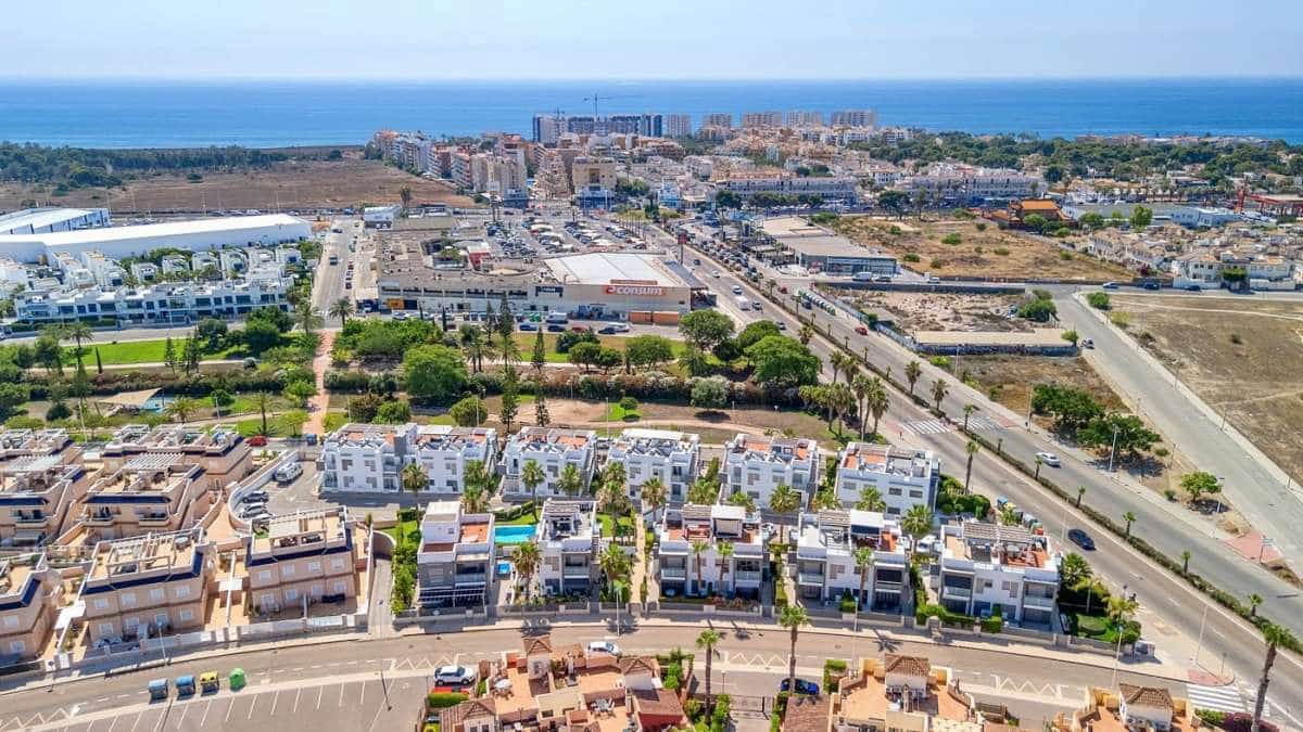 2 bedroom Penthouse for sale in Orihuela Costa - € 279,000 (Ref: 9137776)