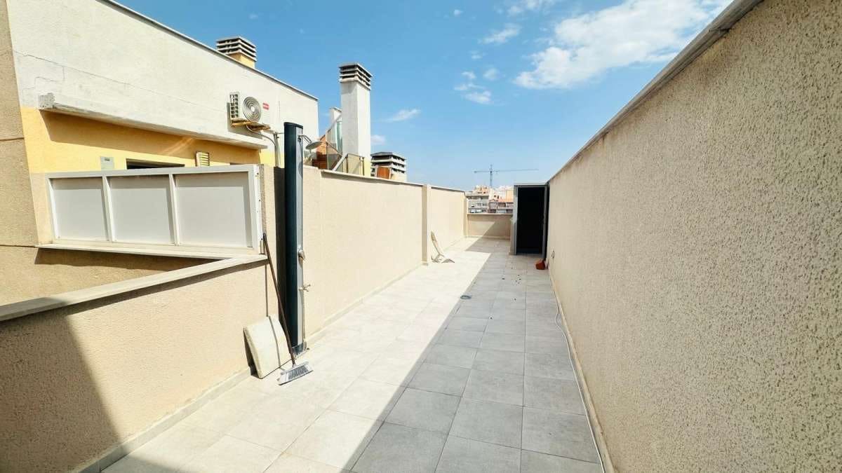2 chambre Appartement à vendre à Torrevieja - 241 000 € (Ref: 9137799)