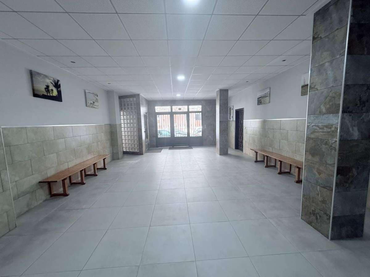 Apartamento de 3 habitaciones en Torrevieja en venta - 285.000 € (Ref: 9138529)