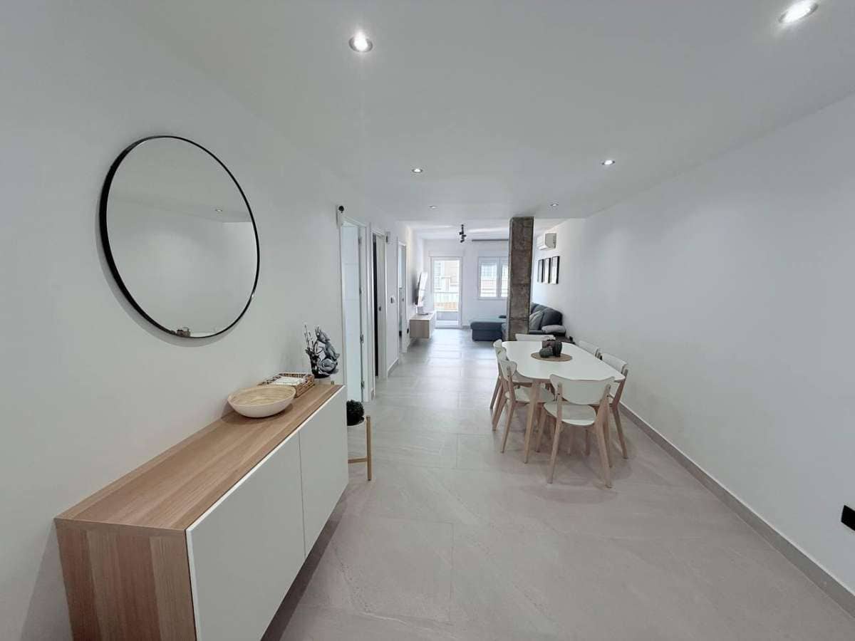 Apartamento de 3 habitaciones en Torrevieja en venta - 285.000 € (Ref: 9138529)