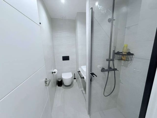 Apartamento de 3 habitaciones en Torrevieja en venta - 285.000 € (Ref: 9138529)