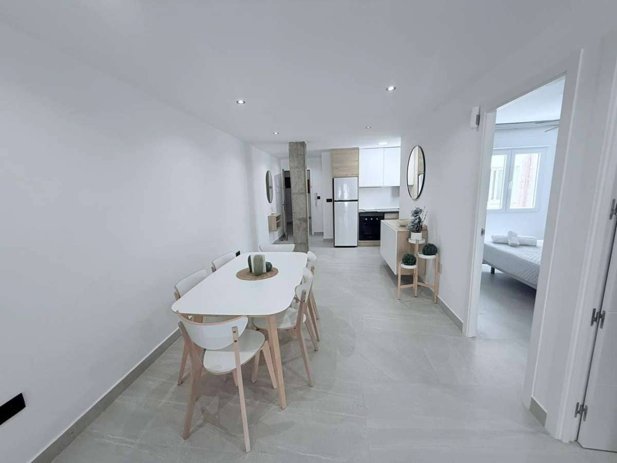 Apartamento de 3 habitaciones en Torrevieja en venta - 285.000 € (Ref: 9138529)