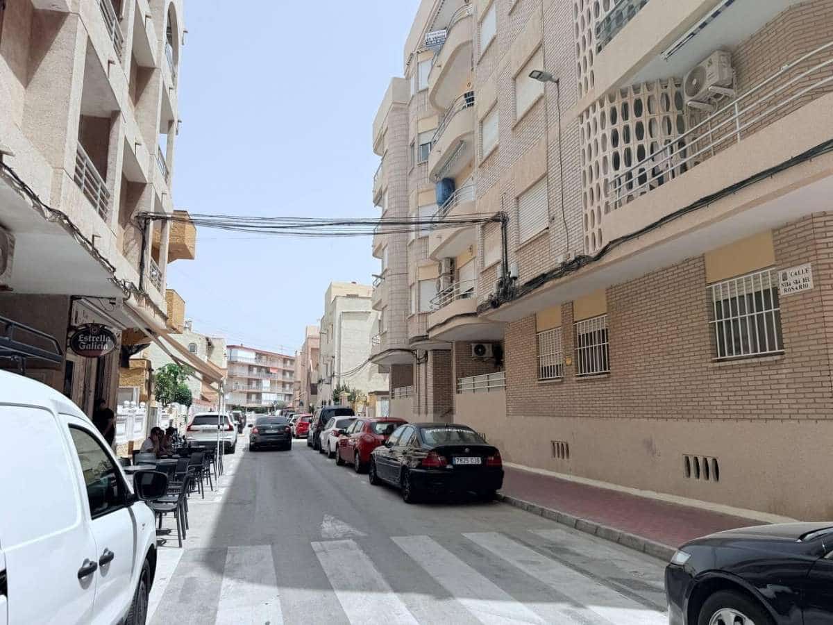 Apartamento de 3 habitaciones en Torrevieja en venta - 285.000 € (Ref: 9138529)