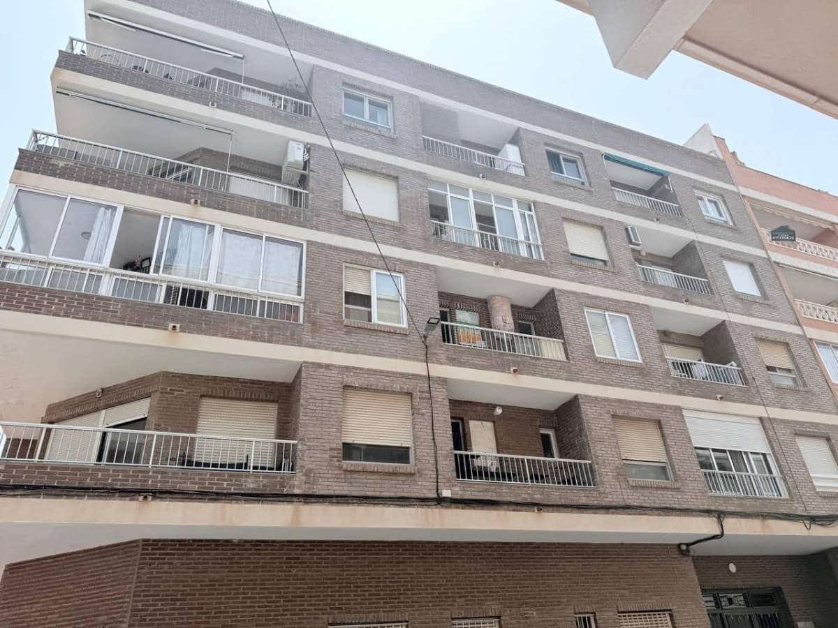Apartamento de 3 habitaciones en Torrevieja en venta - 285.000 € (Ref: 9138529)