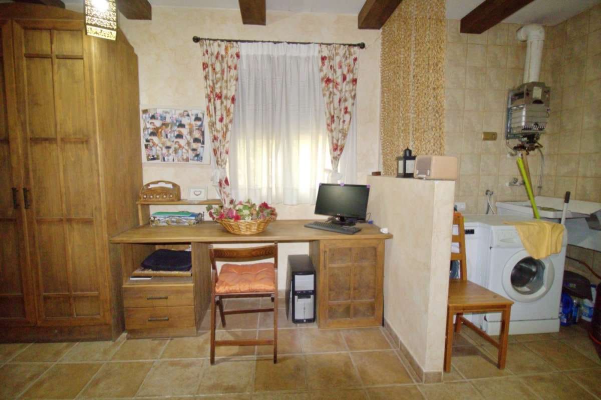 5 bedroom Villa for sale in Elche / Elx - € 620,000 (Ref: 9138537)