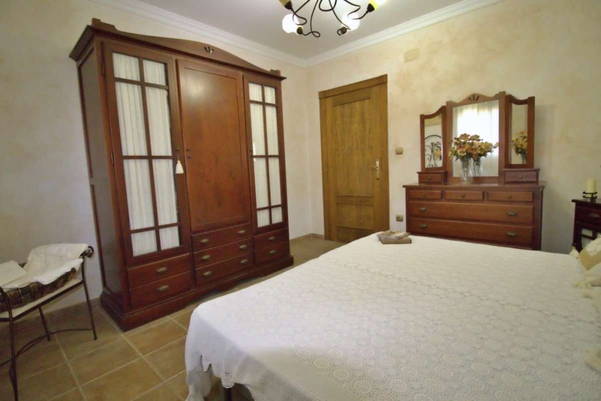 5 bedroom Villa for sale in Elche / Elx - € 620,000 (Ref: 9138537)