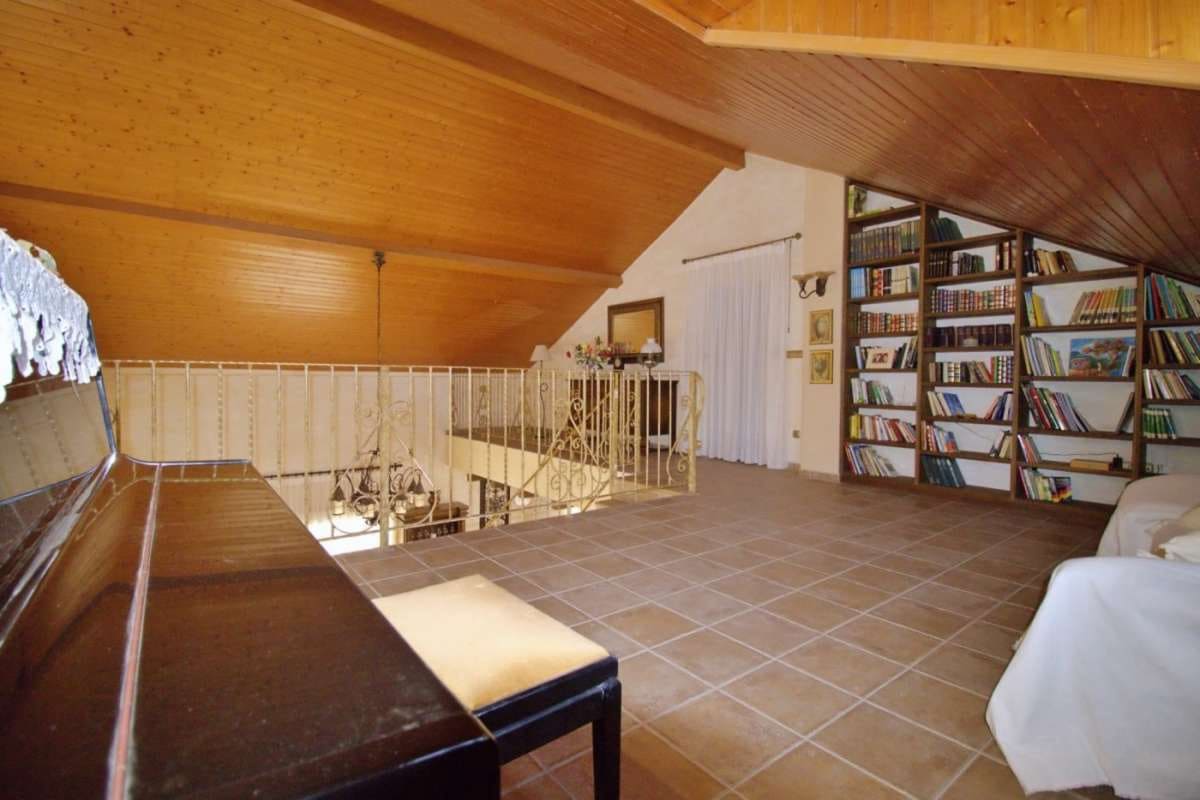 5 bedroom Villa for sale in Elche / Elx - € 620,000 (Ref: 9138537)