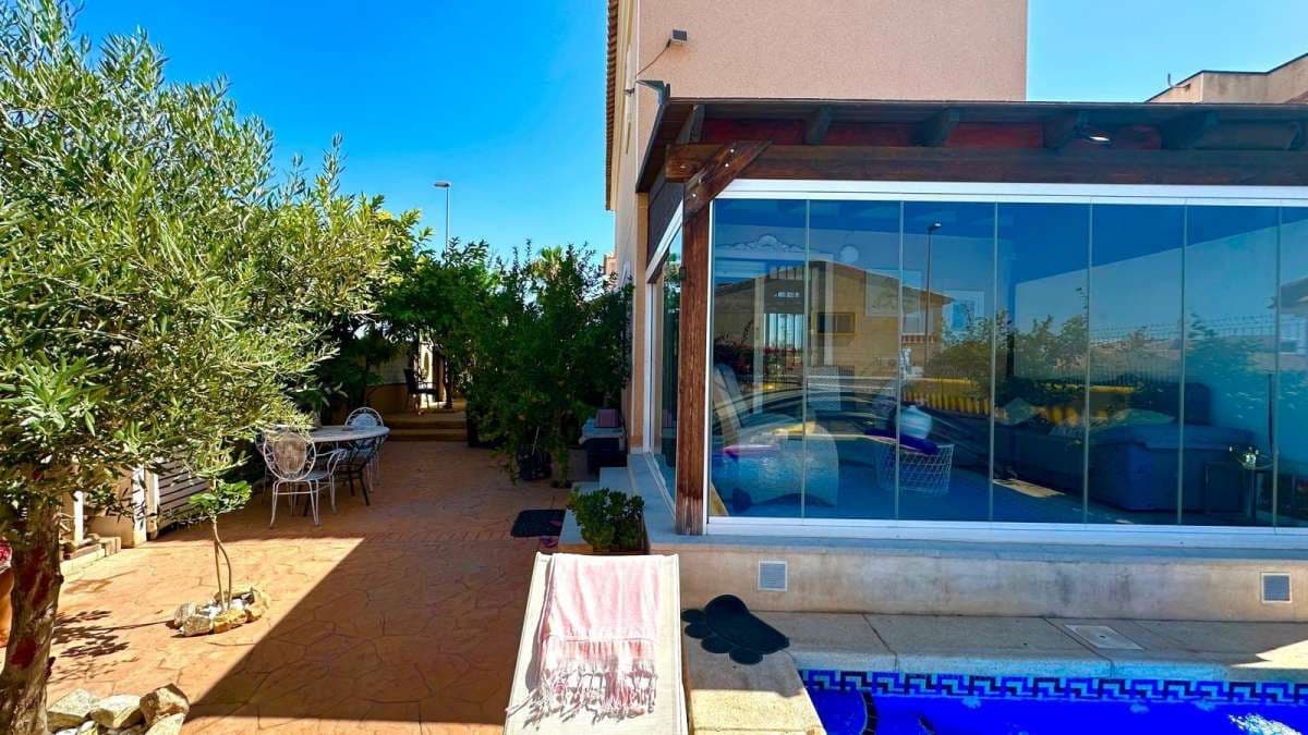 4 quarto Moradia para venda em Orihuela Costa - 420 000 € (Ref: 9138725)