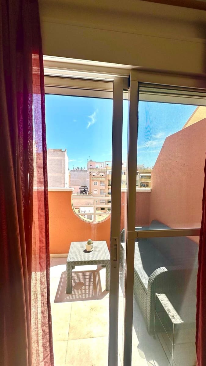 2 sovrum Lägenhet till salu i Torrevieja - 164 900 € (Ref: 9138726)