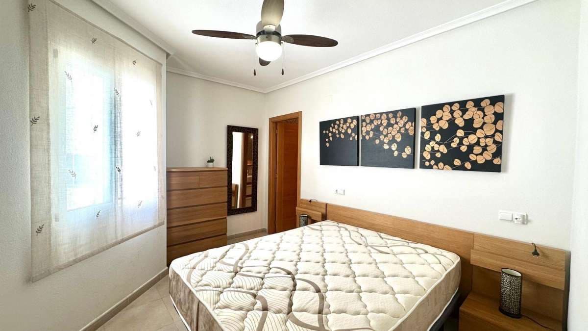 2 sovrum Lägenhet till salu i Torrevieja - 164 900 € (Ref: 9138726)