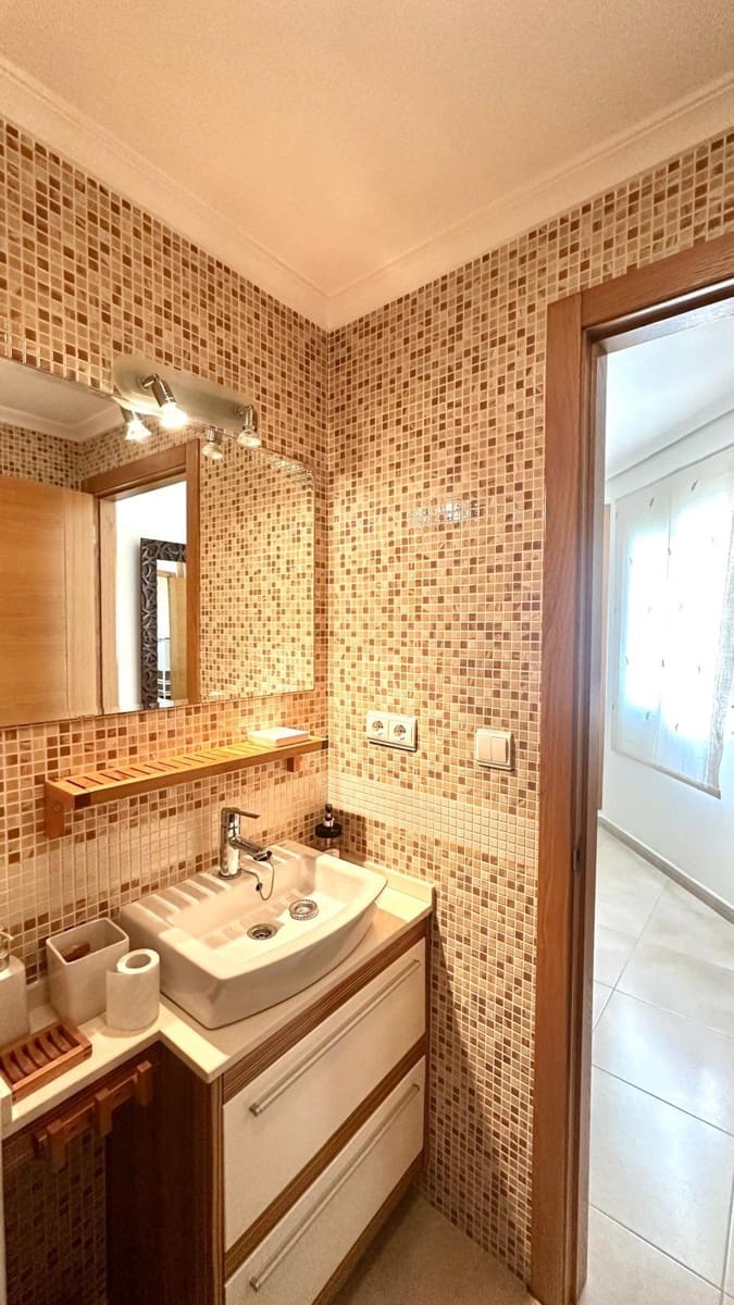 2 sovrum Lägenhet till salu i Torrevieja - 164 900 € (Ref: 9138726)