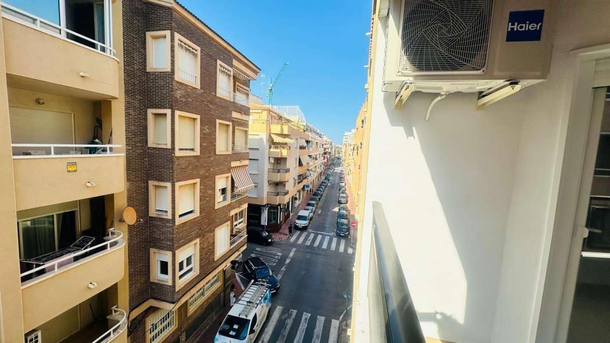 3 slaapkamer Appartement te koop in Torrevieja - € 249.605 (Ref: 9138733)