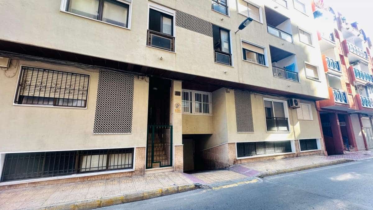 3 slaapkamer Appartement te koop in Torrevieja - € 249.605 (Ref: 9138733)