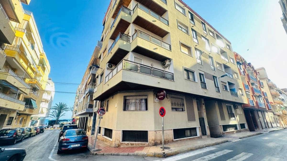 3 slaapkamer Appartement te koop in Torrevieja - € 249.605 (Ref: 9138733)