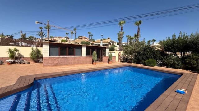 7 slaapkamer Villa te koop in Torrevieja - € 930.000 (Ref: 9138740)
