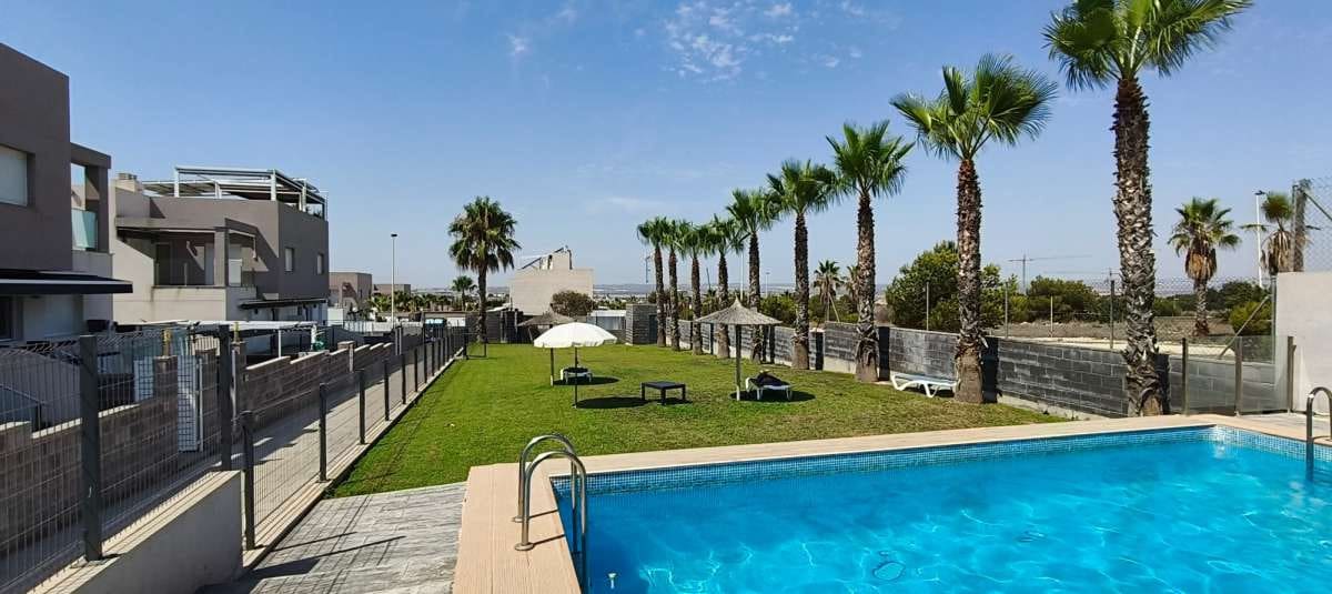 3 bedroom Villa for sale in Torrevieja - € 399,900 (Ref: 9138741)