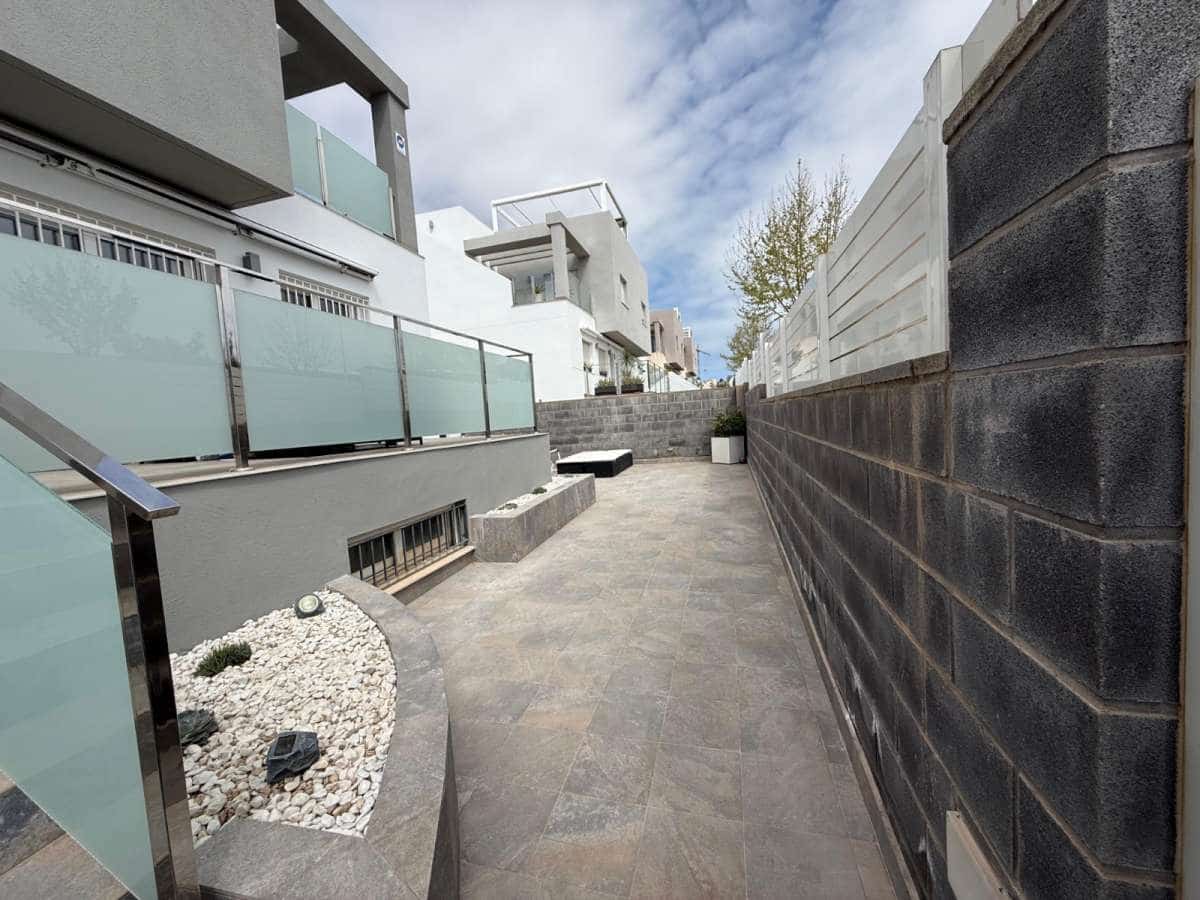 3 soverom Villa til salgs i Torrevieja - € 399 900 (Ref: 9138741)