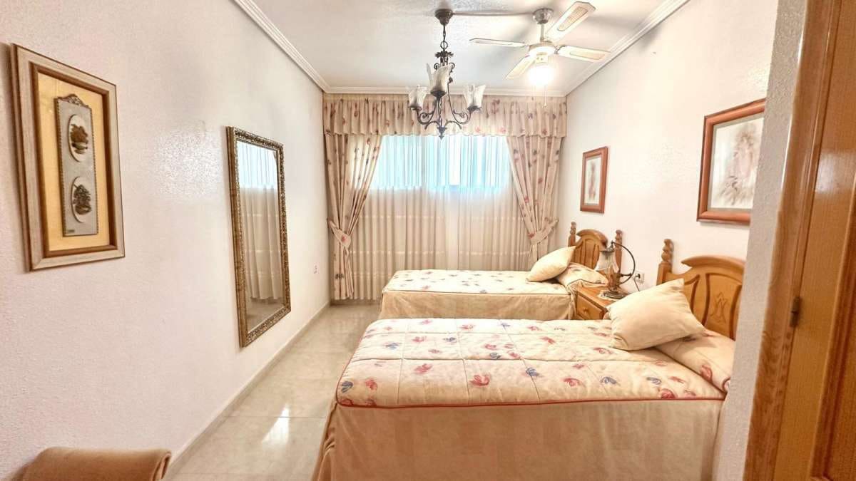 1 bedroom Apartment for sale in Torrevieja - € 189,900 (Ref: 9166668)