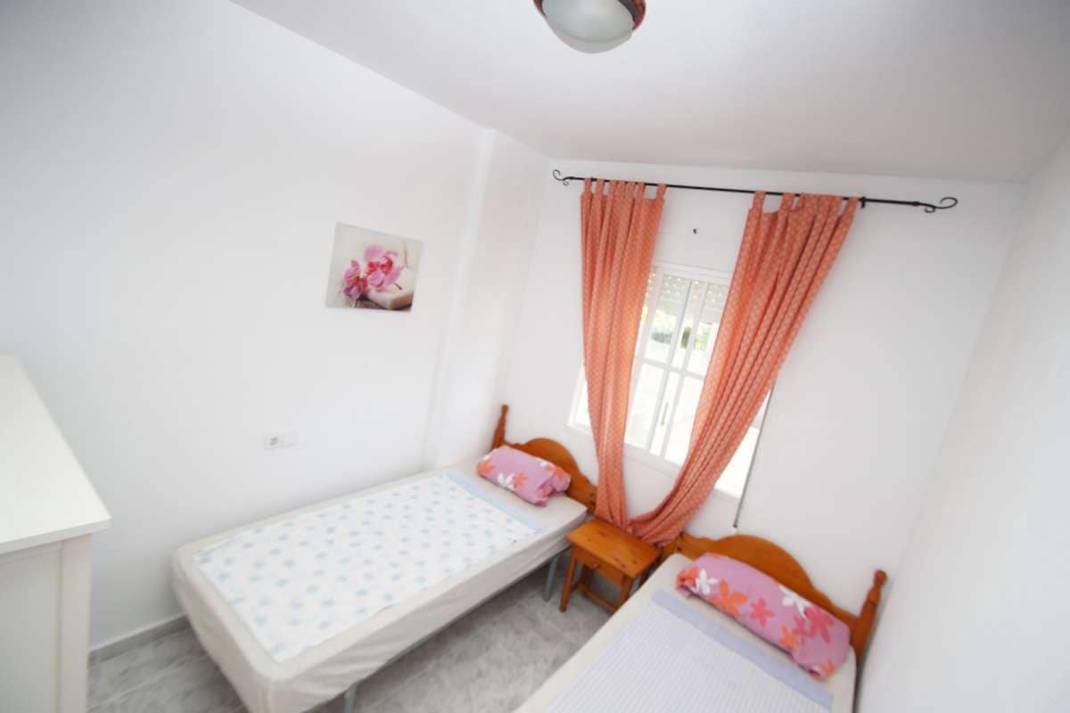 2 bedroom Bungalow for sale in Orihuela Costa - € 145,000 (Ref: 9166722)