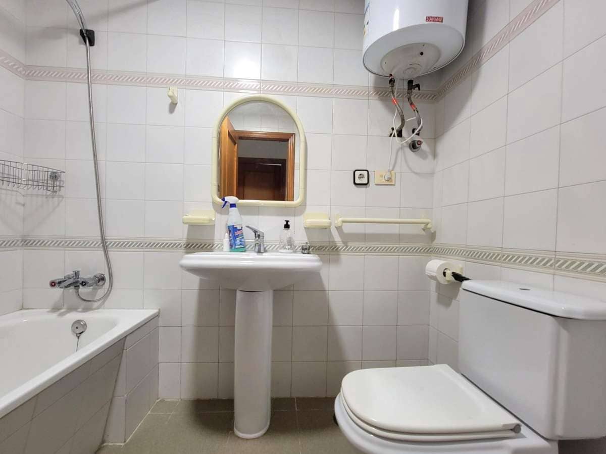 3 bedroom Apartment for sale in Torrevieja - € 189,000 (Ref: 9216804)