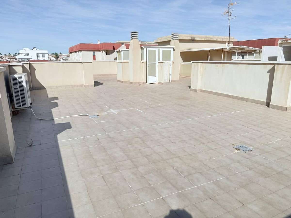 4 bedroom Apartment for sale in Orihuela Costa - € 299,900 (Ref: 9216806)