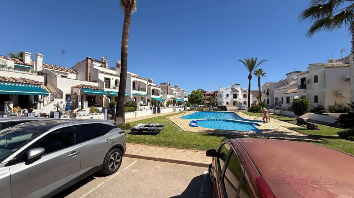 2 bedroom Apartment for sale in Orihuela - € 339,900 (Ref: 9216810)