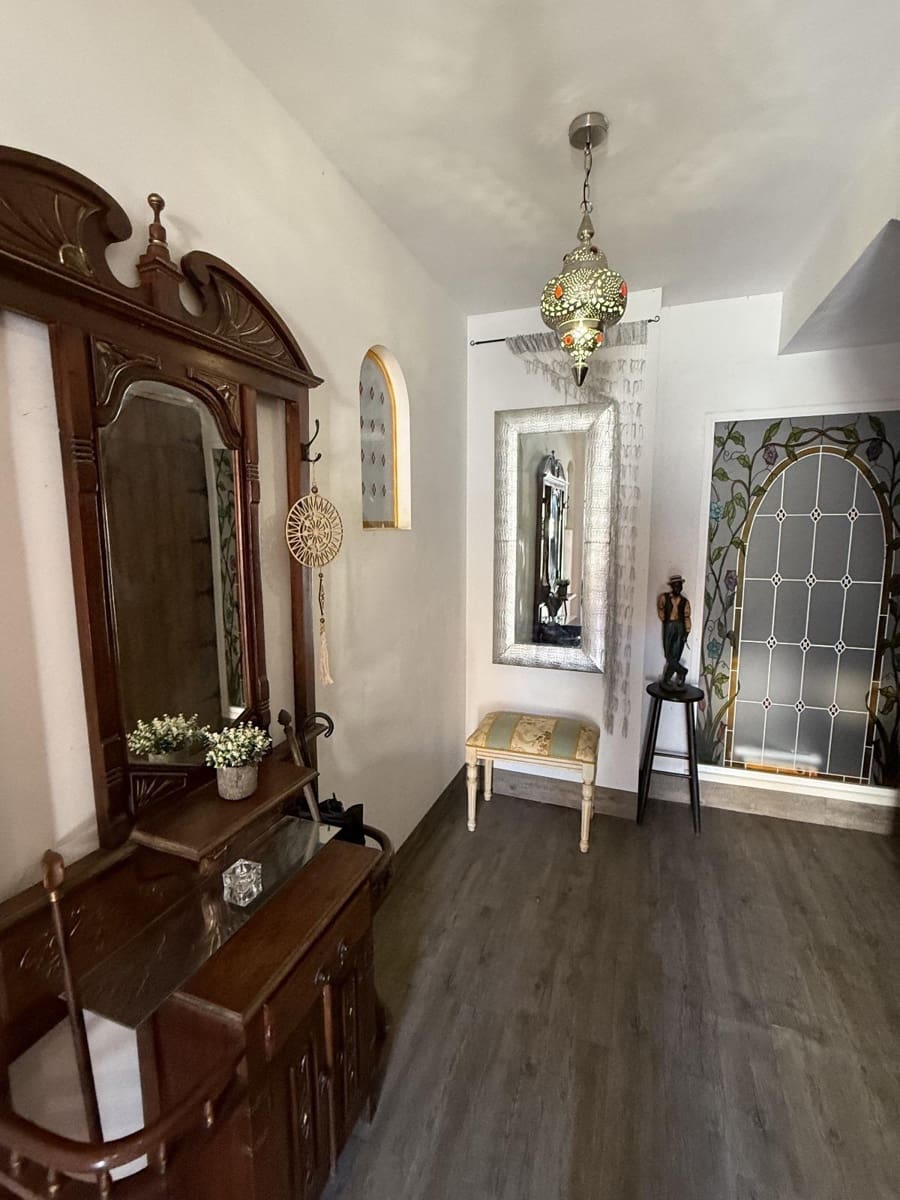 4 soverom Hus til salgs i Torrevieja - € 365 000 (Ref: 9216832)