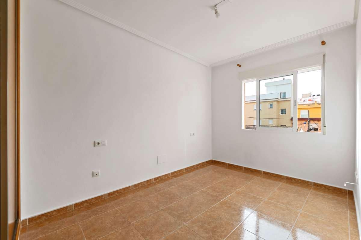 2 makuuhuone Huoneisto myytävänä paikassa Lo Pagan - 149 990 € (Ref: 9226007)