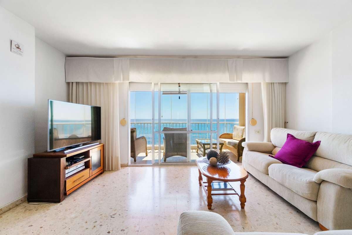 Apartamento de 3 habitaciones en Torrevieja en venta - 390.000 € (Ref: 9228076)