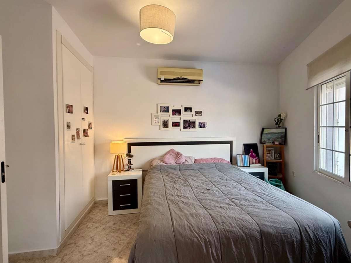 5 sypialnia Willa na sprzedaż w Torrevieja - 309 000 € (Ref: 9283577)