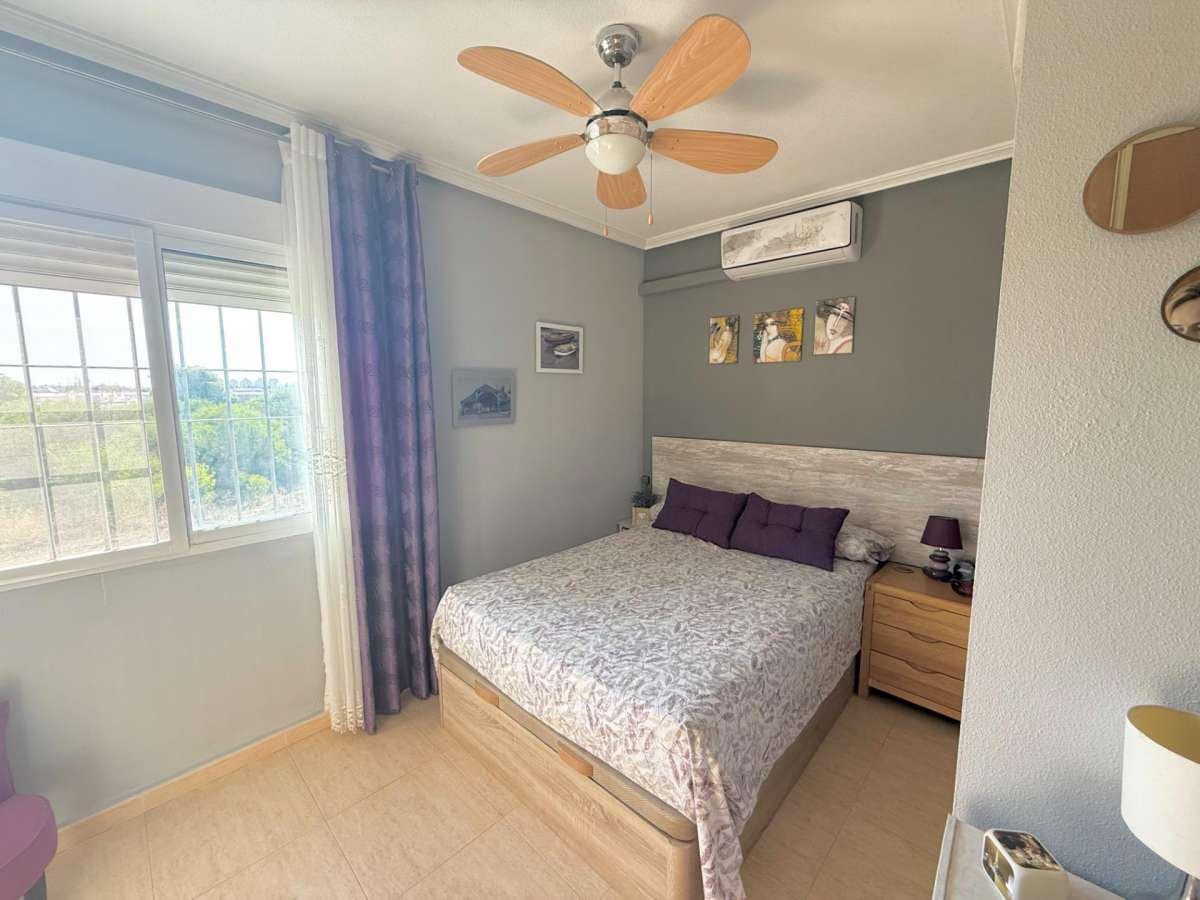 3 sovrum Hus till salu i Torrevieja - 215 000 € (Ref: 9283578)