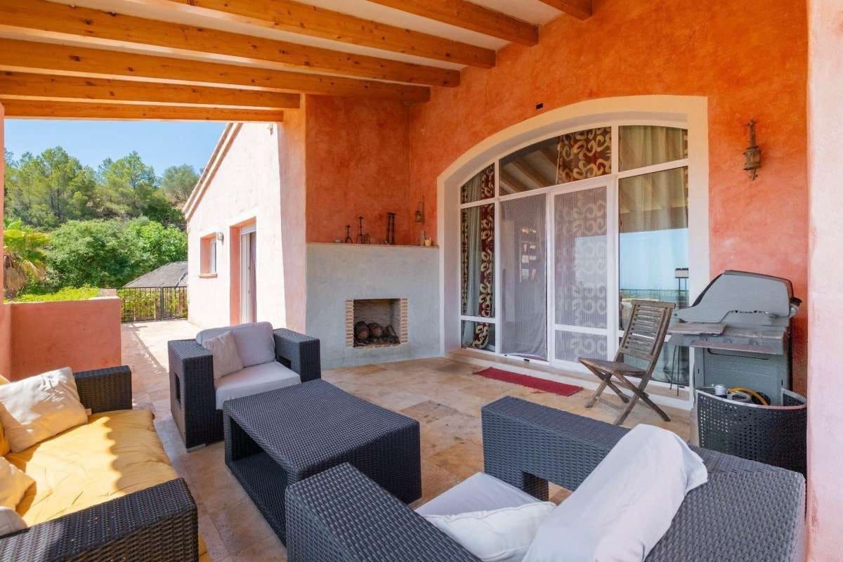 3 bedroom Villa for sale in Altea - € 1,099,900 (Ref: 9283579)