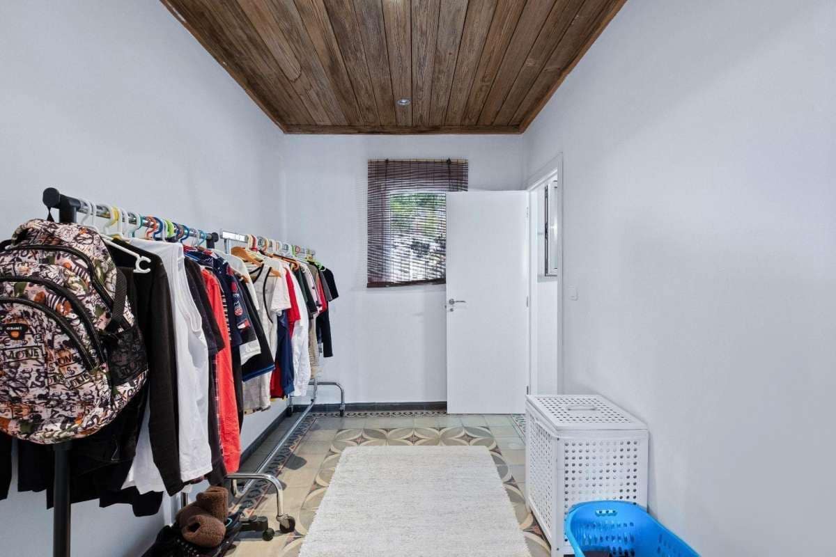 3 bedroom Villa for sale in Altea - € 1,099,900 (Ref: 9283579)