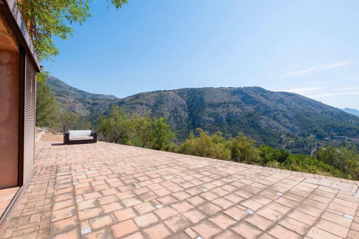 3 bedroom Villa for sale in Altea - € 1,099,900 (Ref: 9283579)