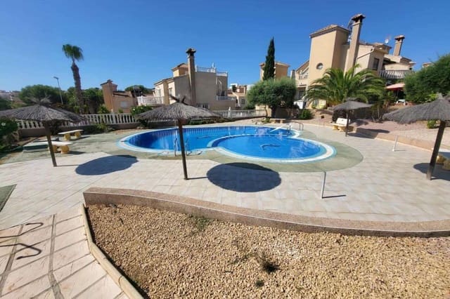 3 makuuhuone Huvila myytävänä paikassa Villamartin, Orihuela - 249 000 € (Ref: 9283585)