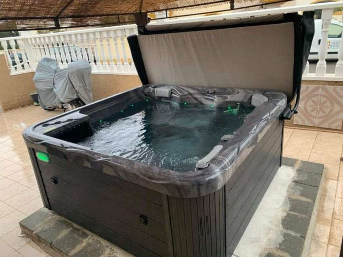 3 makuuhuone Huvila myytävänä paikassa Villamartin - 249 000 € (Ref: 9283585)