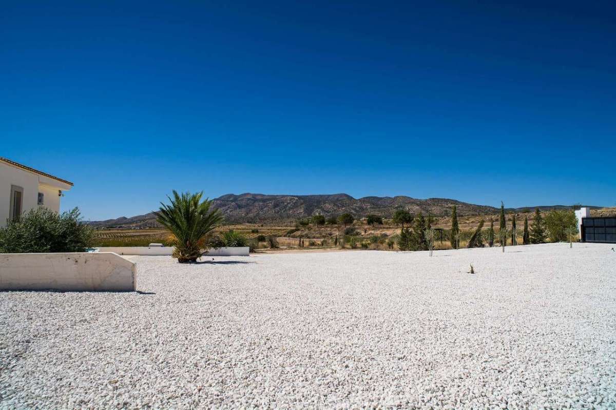 3 bedroom Villa for sale in Pinoso - € 349,995 (Ref: 9283586)