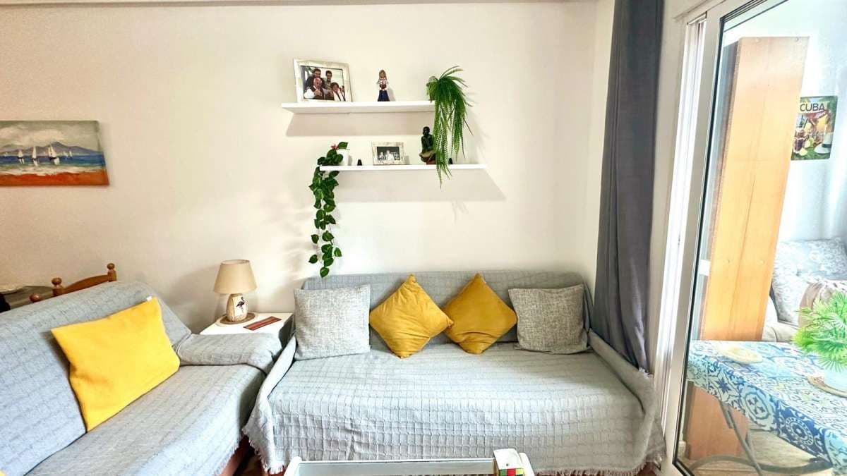 2 bedroom Apartment for sale in Torrevieja - € 165,000 (Ref: 9283588)