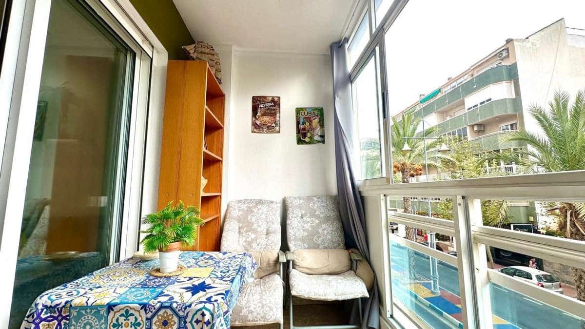 2 bedroom Apartment for sale in Torrevieja - € 165,000 (Ref: 9283588)