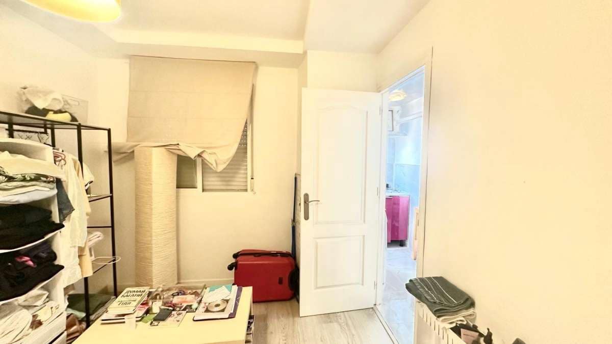 Apartamento de 2 habitaciones en Torrevieja en venta - 129.900 € (Ref: 9283589)