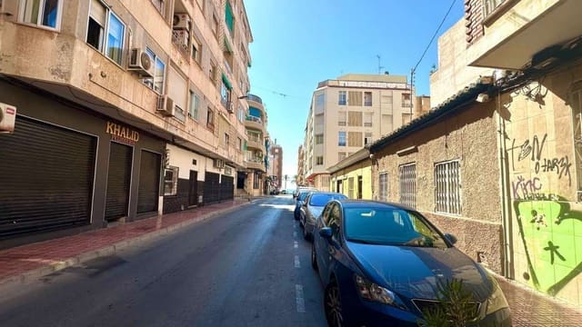 Apartamento de 2 habitaciones en Torrevieja en venta - 129.900 € (Ref: 9283589)