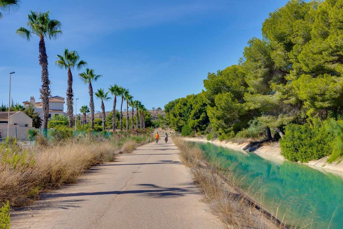 3 bedroom Villa for sale in Orihuela Costa - € 550,000 (Ref: 9283596)