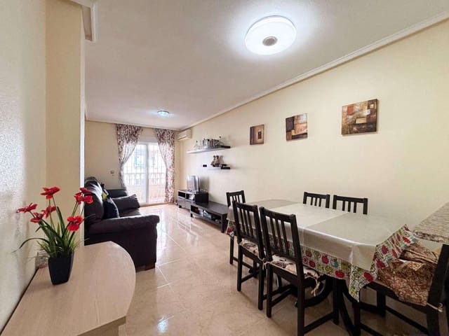 Apartamento de 2 habitaciones en Torrevieja en venta - 145.900 € (Ref: 9283597)