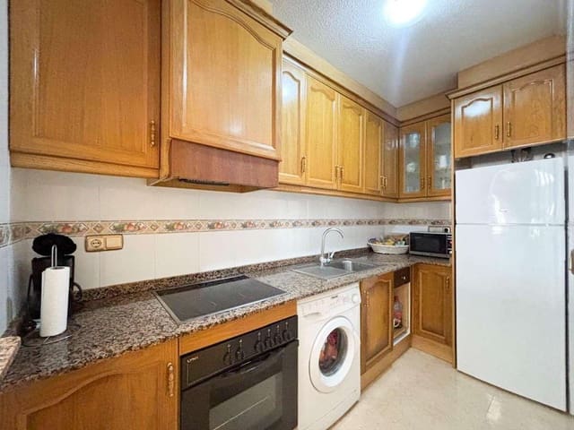 Apartamento de 2 habitaciones en Torrevieja en venta - 145.900 € (Ref: 9283597)