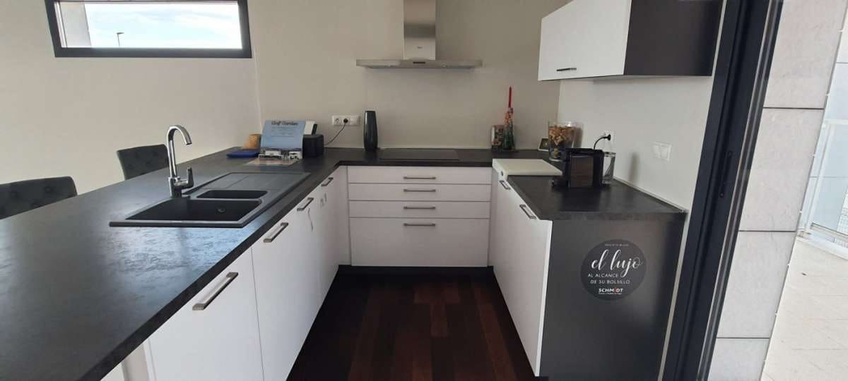 4 bedroom Villa for sale in Finestrat - € 760,000 (Ref: 9283632)